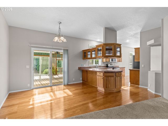 2335 WILBUR Ave, Eugene, OR 97402