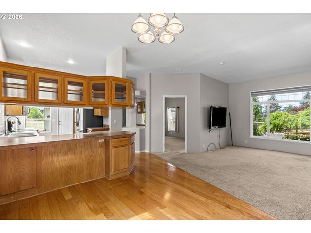 2335 WILBUR Ave, Eugene, OR 97402