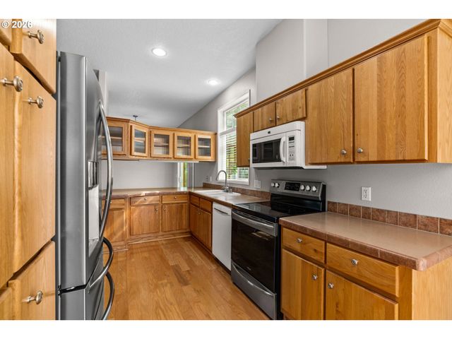 2335 WILBUR Ave, Eugene, OR 97402