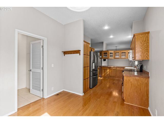 2335 WILBUR Ave, Eugene, OR 97402