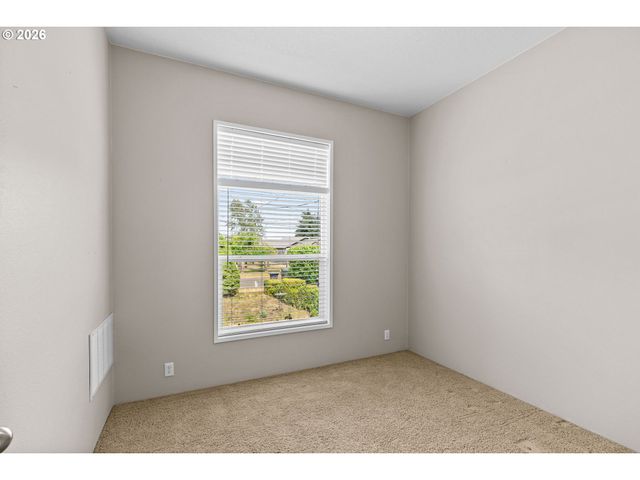 2335 WILBUR Ave, Eugene, OR 97402