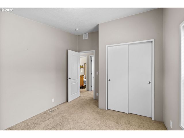 2335 WILBUR Ave, Eugene, OR 97402