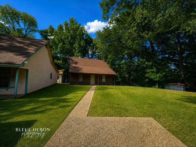 7016 Soda Point Drive, Shreveport, LA 71107