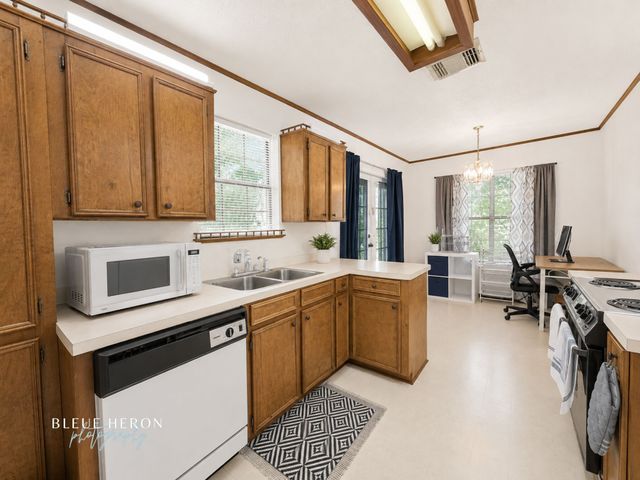 7016 Soda Point Drive, Shreveport, LA 71107