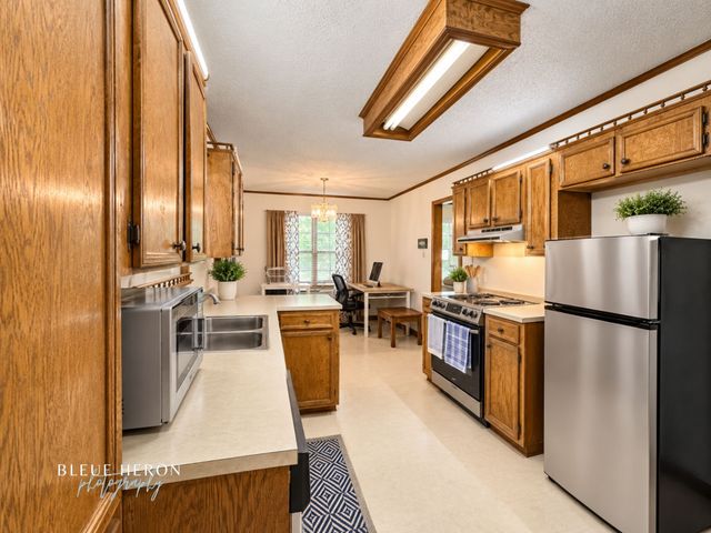 7016 Soda Point Drive, Shreveport, LA 71107