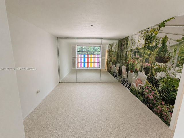 5127 Alton Rd, Miami Beach, FL 33140