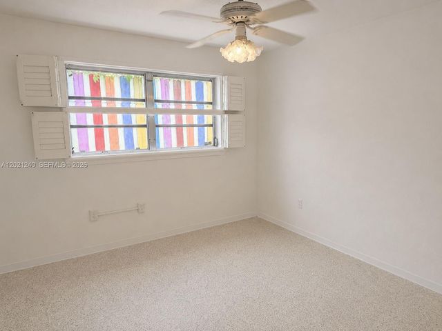 5127 Alton Rd, Miami Beach, FL 33140