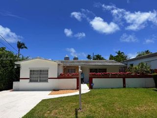 5127 Alton Rd, Miami Beach, FL 33140