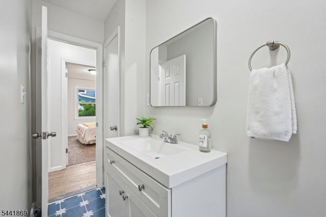 95 Mitchell St, West Orange Twp., NJ 07052