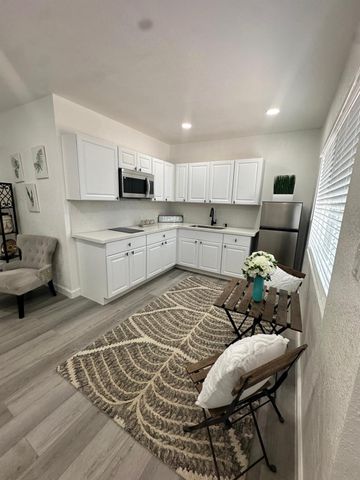 950 E Dayton Cir 3, Fort Lauderdale, FL 33312