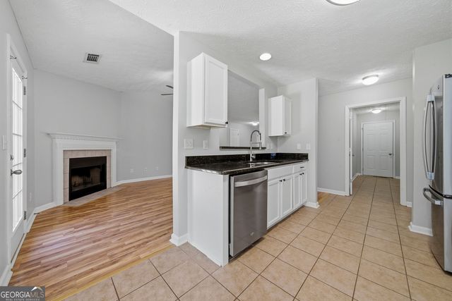 206 Rockhouse Road, Senoia, GA 30276