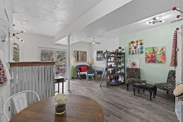 2819 N Hwy 14, Madrid, NM 87010