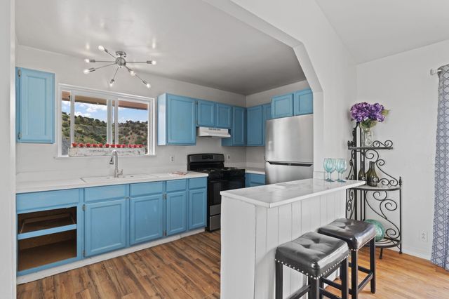 2819 N Hwy 14, Madrid, NM 87010