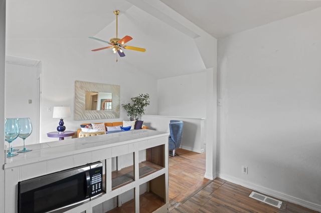 2819 N Hwy 14, Madrid, NM 87010