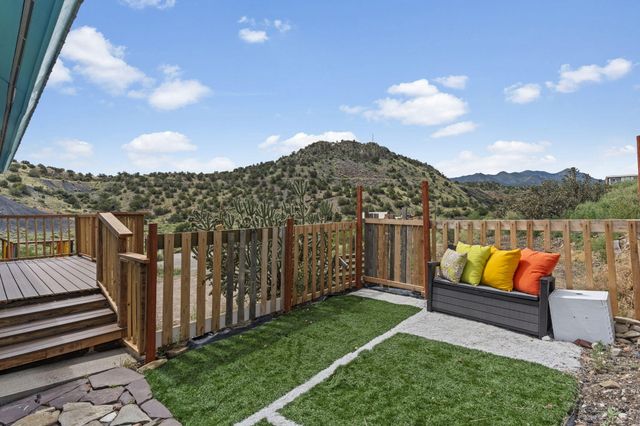 2819 N Hwy 14, Madrid, NM 87010