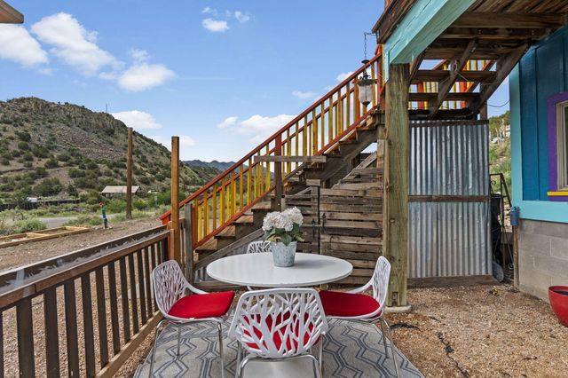 2819 N Hwy 14, Madrid, NM 87010