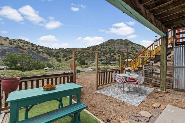 2819 N Hwy 14, Madrid, NM 87010