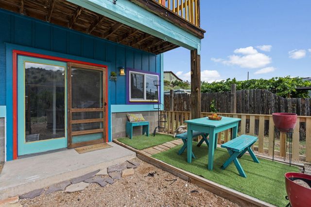 2819 N Hwy 14, Madrid, NM 87010