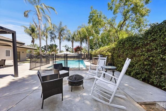 4908 Polo Club Drive, Bakersfield, CA 93312