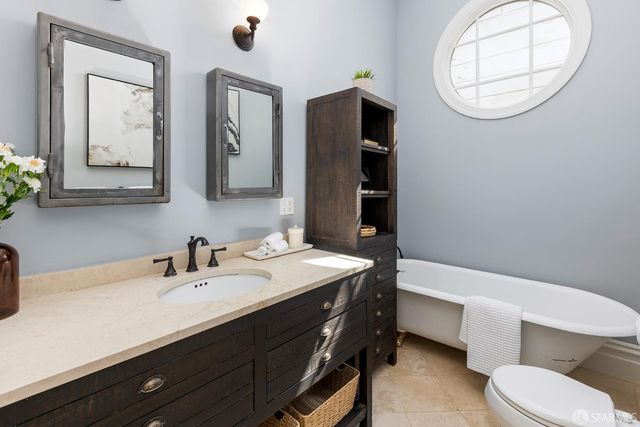 279 Bartlett Street, San Francisco, CA 94110