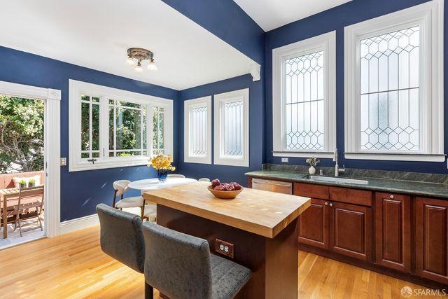 279 Bartlett Street, San Francisco, CA 94110