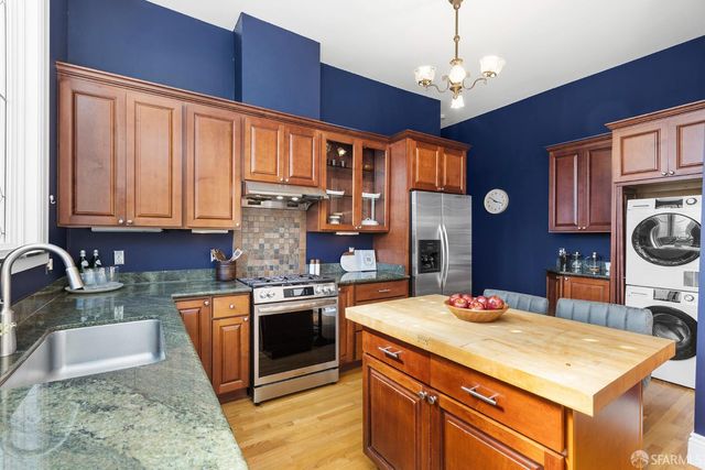 279 Bartlett Street, San Francisco, CA 94110