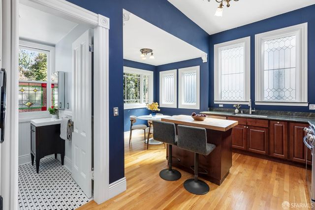 279 Bartlett Street, San Francisco, CA 94110