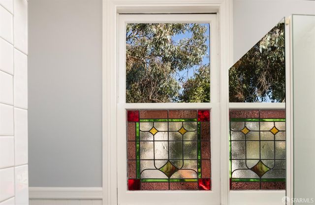 279 Bartlett Street, San Francisco, CA 94110