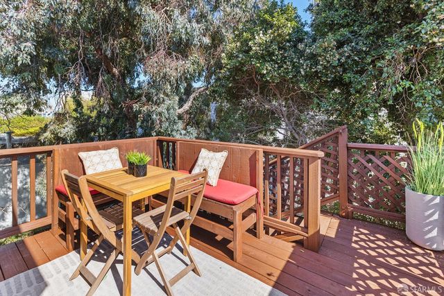 279 Bartlett Street, San Francisco, CA 94110