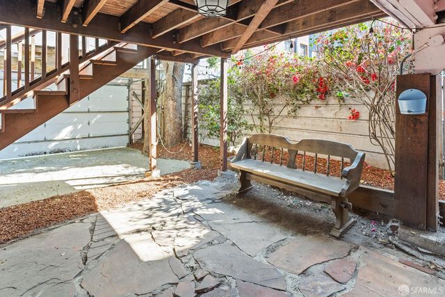 279 Bartlett Street, San Francisco, CA 94110