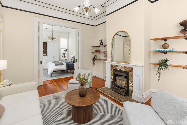 279 Bartlett Street, San Francisco, CA 94110