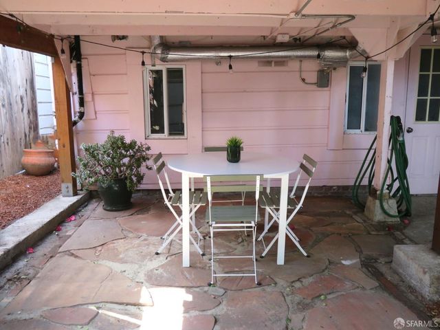 279 Bartlett Street, San Francisco, CA 94110