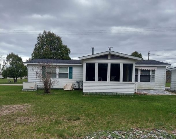 10048 8th Street, Oscoda Twp, MI 48750