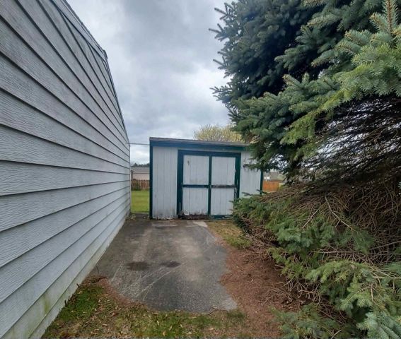 10048 8th Street, Oscoda Twp, MI 48750