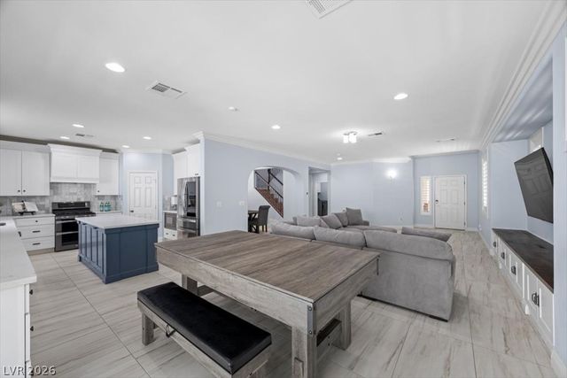 1640 Yellow Tulip Place, Henderson, NV 89012