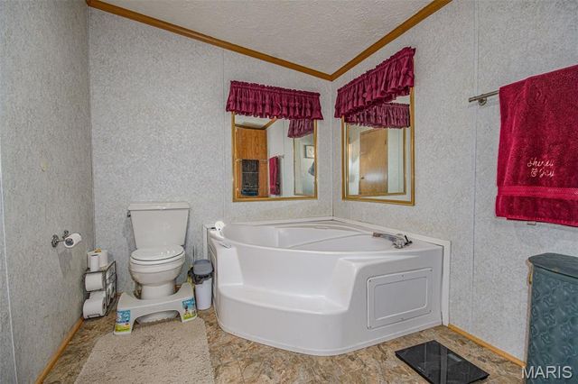 16807 E Kendall Road, Mount Vernon, IL 62864