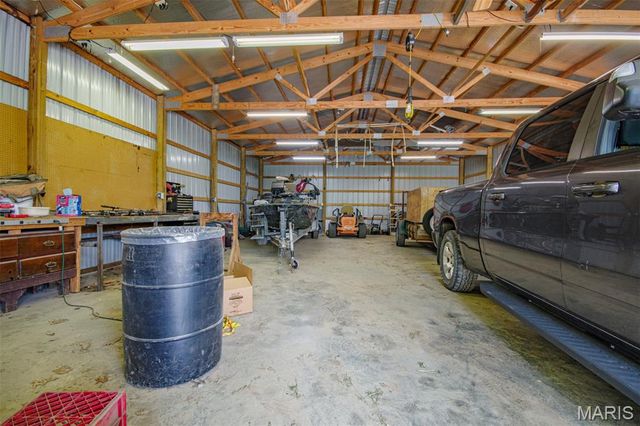 16807 E Kendall Road, Mount Vernon, IL 62864