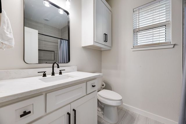 112 Indian Oaks Trail, West Tawakoni, TX 75474