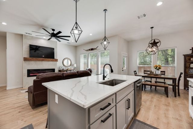 112 Indian Oaks Trail, West Tawakoni, TX 75474