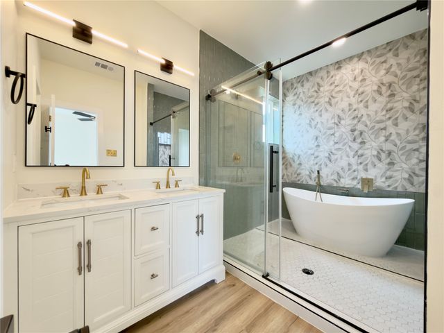1950 Gallagher Street, Dallas, TX 75212