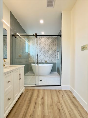 1950 Gallagher Street, Dallas, TX 75212