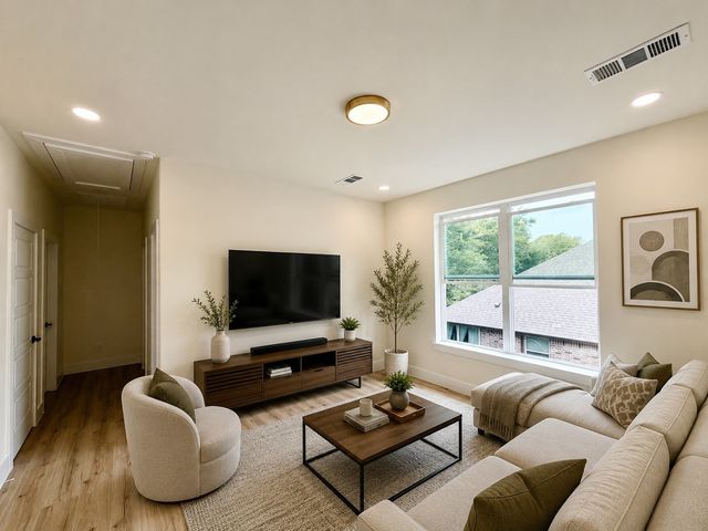 1950 Gallagher Street, Dallas, TX 75212