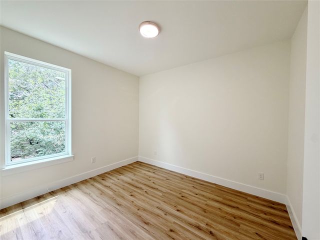 1950 Gallagher Street, Dallas, TX 75212