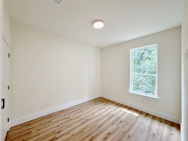 1950 Gallagher Street, Dallas, TX 75212