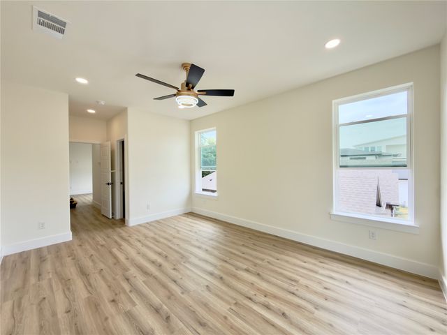 1950 Gallagher Street, Dallas, TX 75212