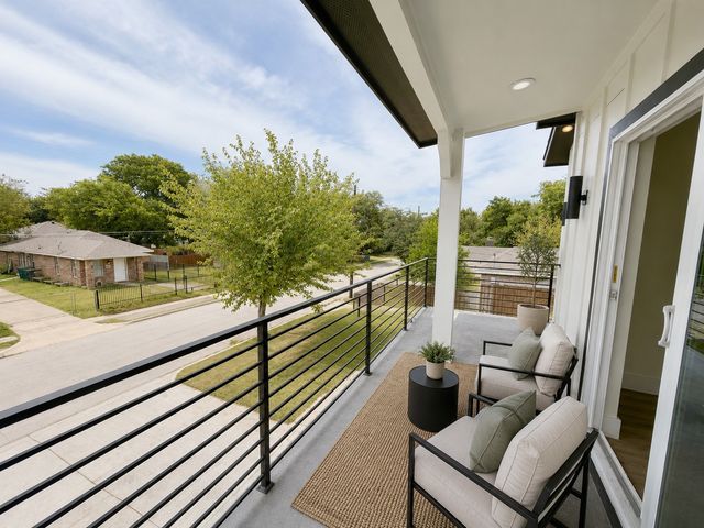 1950 Gallagher Street, Dallas, TX 75212