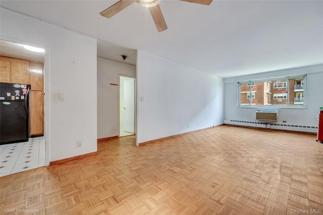 39-65 52nd St 7H, Woodside, NY 11377