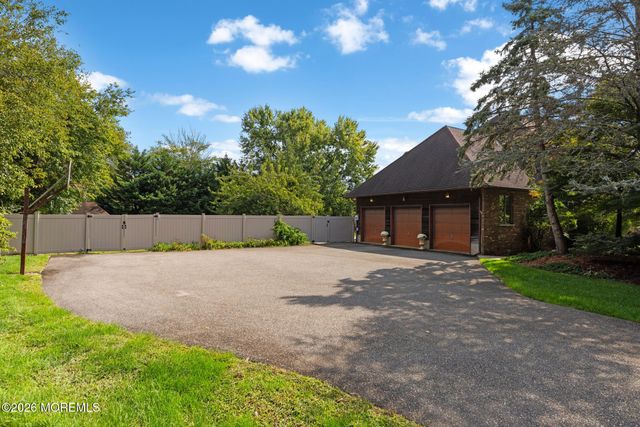 1611 Otter Drive, Toms River, NJ 08755