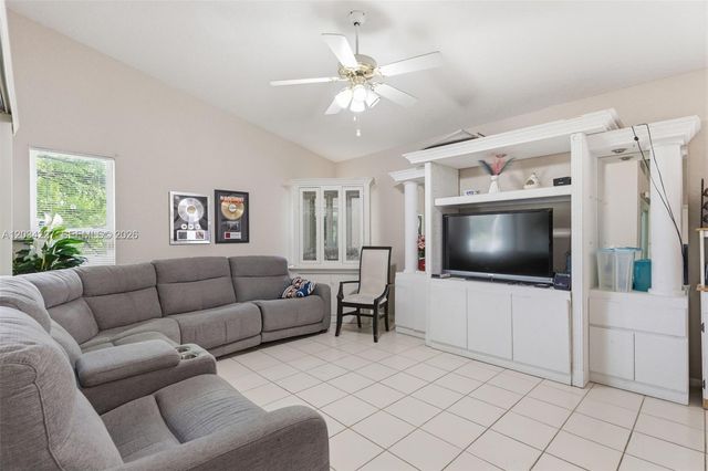 3211 NW 123rd Ave, Coral Springs, FL 33065