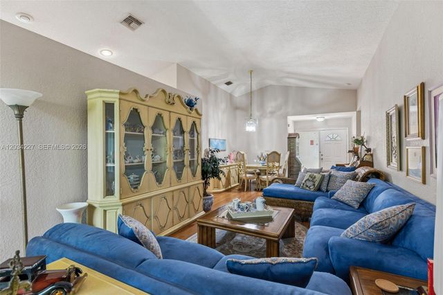 3211 NW 123rd Ave, Coral Springs, FL 33065
